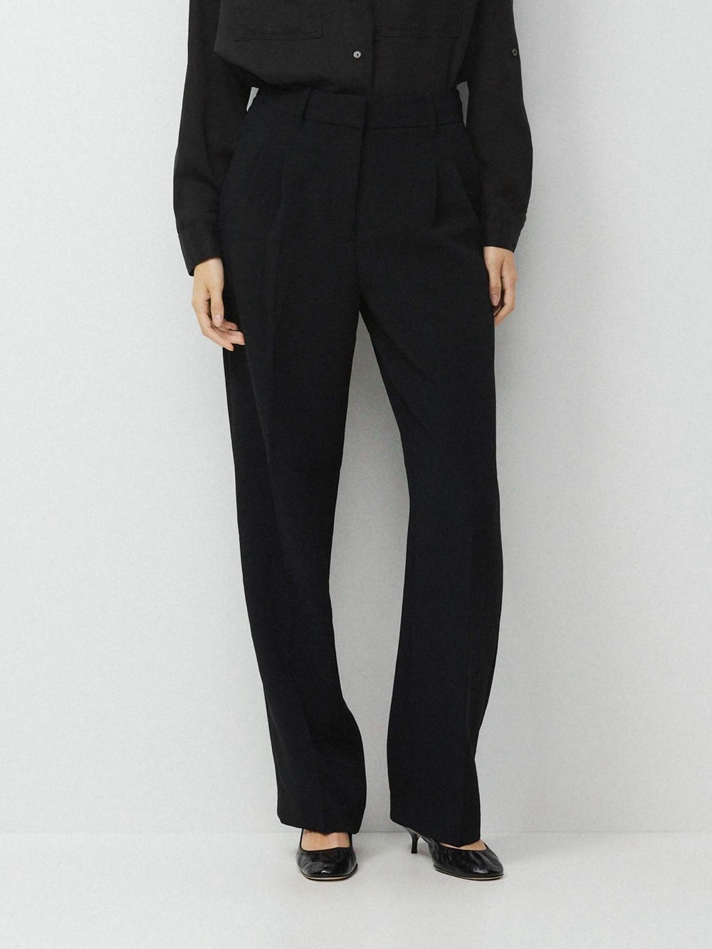 Aritzia Wilfred Black Effortless Pant